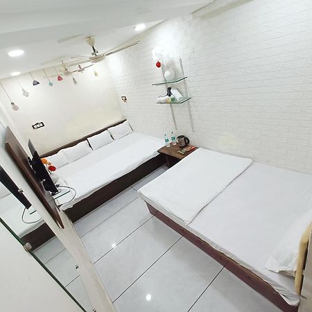 Ginger Hotels Ujjain Tower Kshipra Inn-Family Stay Airconditioned Hotel Exteriör bild