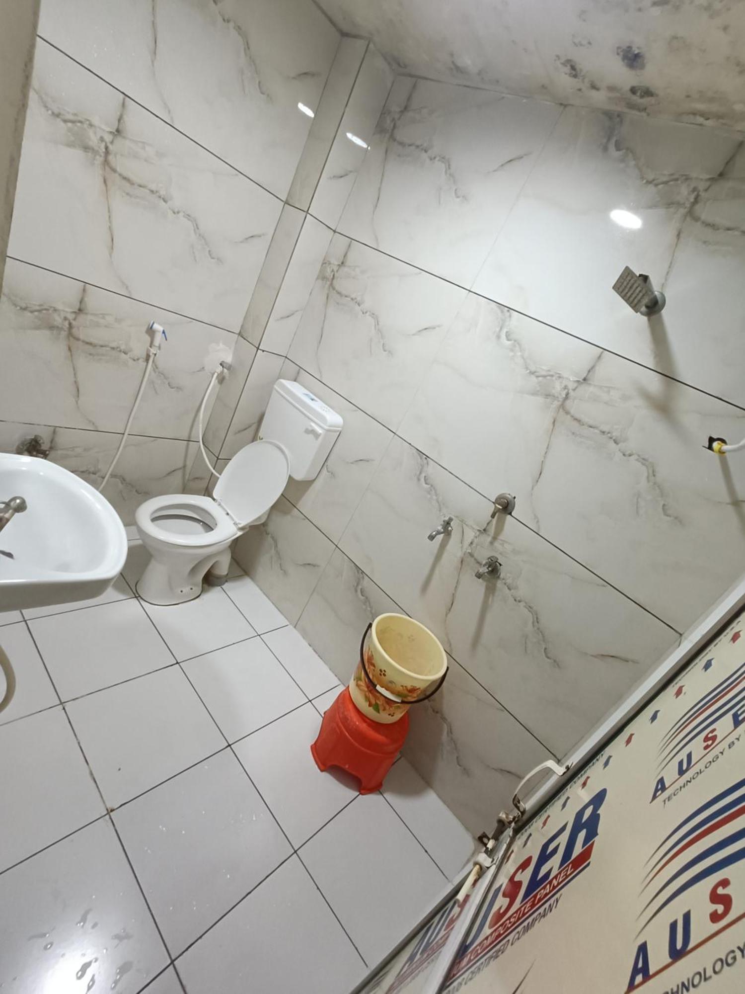 Ginger Hotels Ujjain Tower Kshipra Inn-Family Stay Airconditioned Hotel Exteriör bild