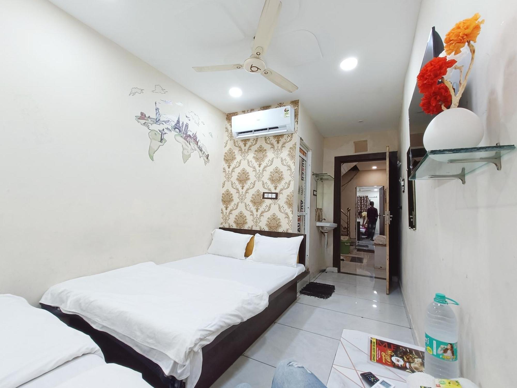 Ginger Hotels Ujjain Tower Kshipra Inn-Family Stay Airconditioned Hotel Exteriör bild